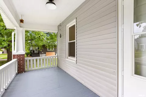 Exterior - 1013 E Willcox Ave, Peoria, IL 61603 photo 2 of 8