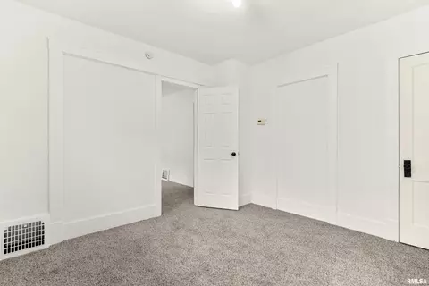Bedroom - 1013 E Willcox Ave, Peoria, IL 61603 photo 6 of 6