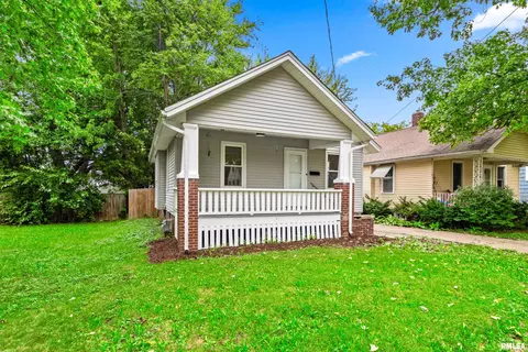 Exterior - 1013 E Willcox Ave, Peoria, IL 61603 photo 1 of 8