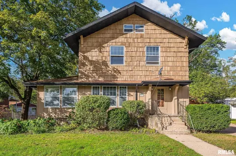 1113 N Summit Blvd, Peoria, IL 61606
