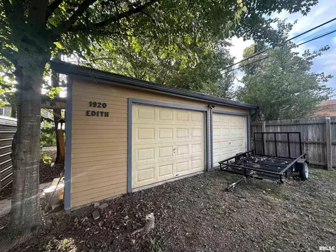 Exterior - 1920 Edith St, Murphysboro, IL 62966 photo 8 of 9