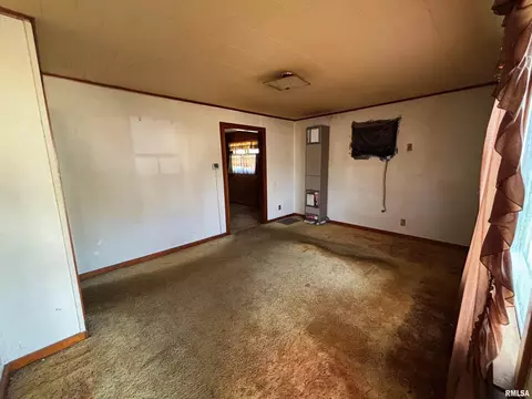 5 Orchard Dr, Herrin, IL 62948 photo 3