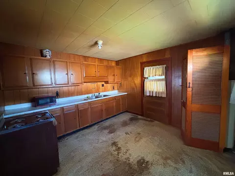 5 Orchard Dr, Herrin, IL 62948 photo 2