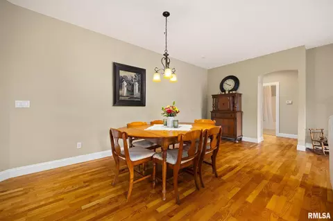 Dining - 114 Eagle Rdg, Washington, IL 61571 photo 1 of 1