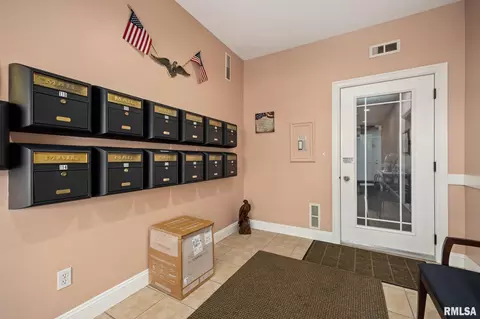 Entry Way - 114 Eagle Rdg, Washington, IL 61571 photo 1 of 3