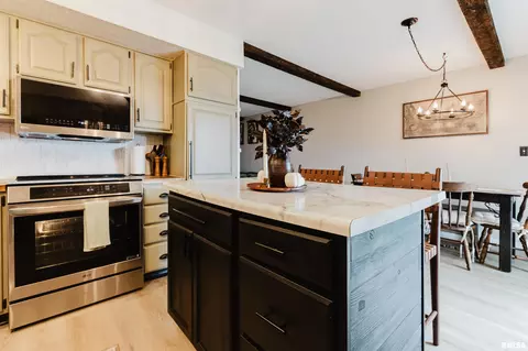 Kitchen - 805 E Marshall St, Marion, IL 62959 photo 5 of 5