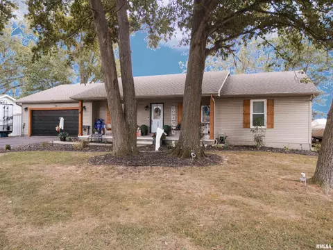 Exterior - 805 E Marshall St, Marion, IL 62959 photo 7 of 7
