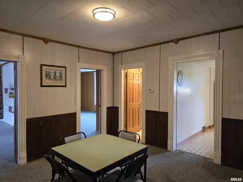 Entry Way - 543 Custer Pl, Canton, IL 61520 photo 7 of 7