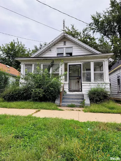 1618 S Stanley St, Peoria, IL 61605