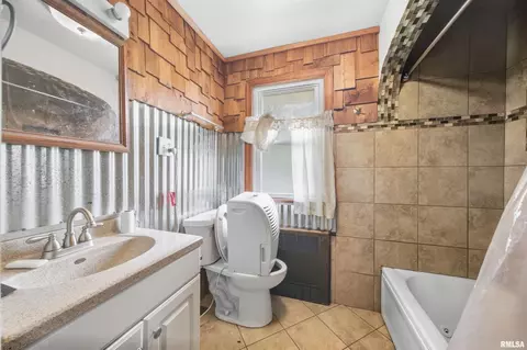 Bath - 708 S Main St, Morton, IL 61550 photo 1 of 1