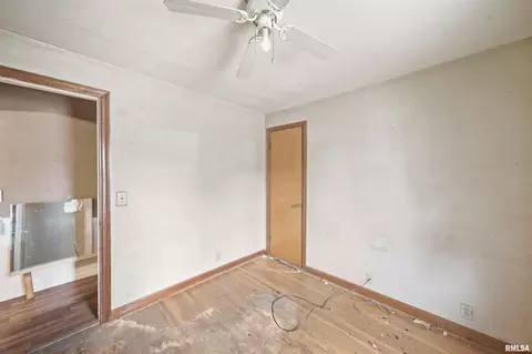 Bedroom - 708 S Main St, Morton, IL 61550 photo 12 of 12