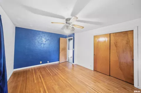 Bedroom - 708 S Main St, Morton, IL 61550 photo 3 of 12