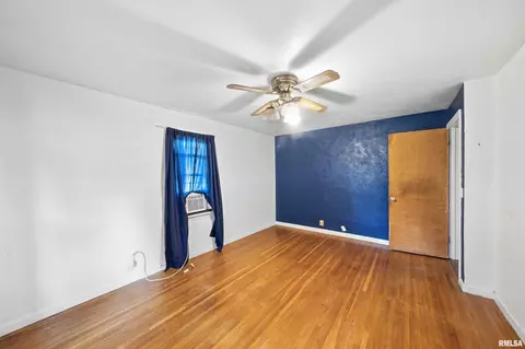 Bedroom - 708 S Main St, Morton, IL 61550 photo 2 of 12