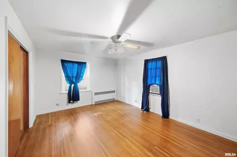 Bedroom - 708 S Main St, Morton, IL 61550 photo 1 of 12