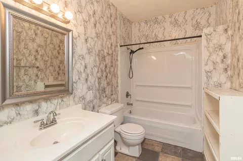 Bath - 705 S Spruce St, Delavan, IL 61734 photo 1 of 2