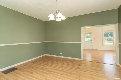 Dining - 705 S Spruce St, Delavan, IL 61734 photo 1 of 2