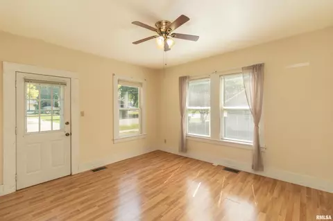 Living - 705 S Spruce St, Delavan, IL 61734 photo 4 of 4