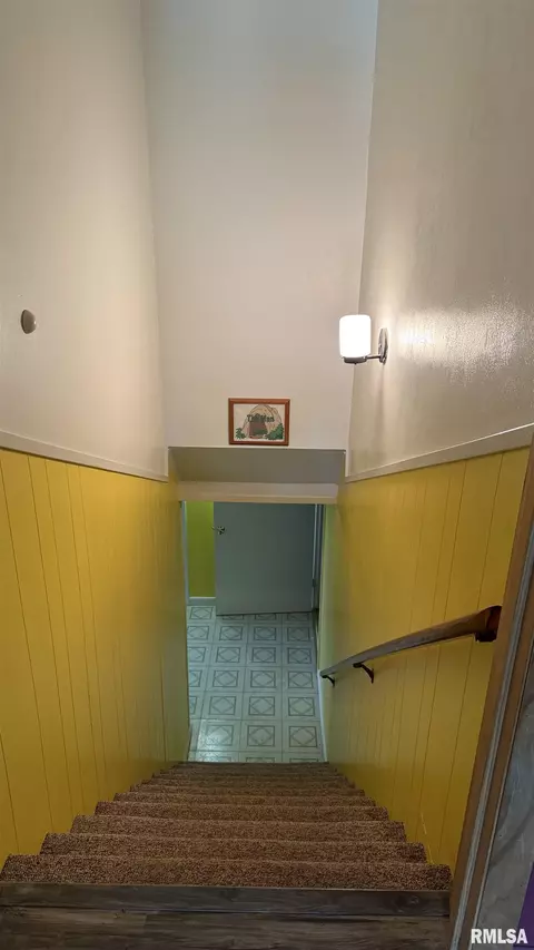 Entry Way - 100 Belcher Dr, Anna, IL 62906 photo 2 of 2