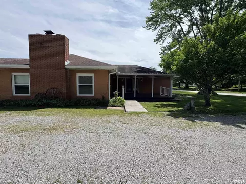Exterior - 100 Belcher Dr, Anna, IL 62906 photo 5 of 6