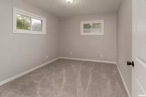 Bedroom - 1016 S 13th St, Herrin, IL 62948 photo 3 of 12
