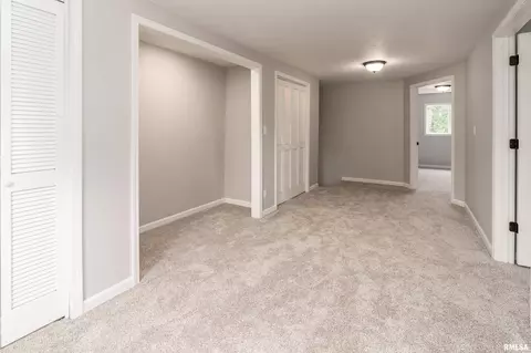 Entry Way - 1016 S 13th St, Herrin, IL 62948 photo 2 of 2
