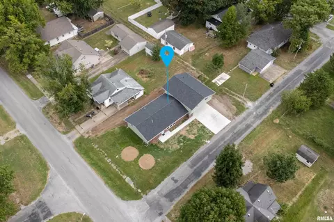 View/Area - 1016 S 13th St, Herrin, IL 62948 photo 3 of 6