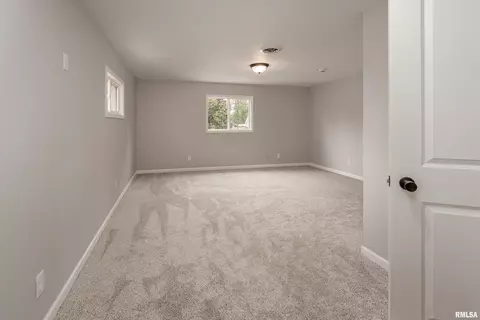 Bedroom - 1016 S 13th St, Herrin, IL 62948 photo 10 of 12