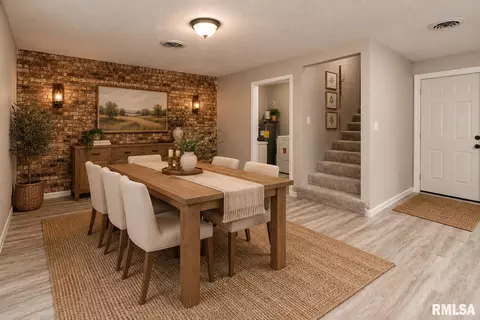 Dining - 1016 S 13th St, Herrin, IL 62948 photo 1 of 1