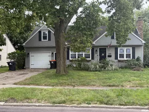 108 Lynn St, Washington, IL 61571