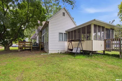 Exterior - 515 521 N Albert St, Macomb, IL 61455 photo 4 of 7