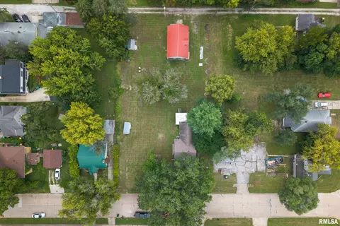 View/Area - 515 521 N Albert St, Macomb, IL 61455 photo 2 of 2