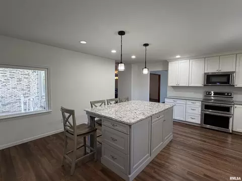 Kitchen - 111 Stork St, Anna, IL 62906 photo 2 of 3