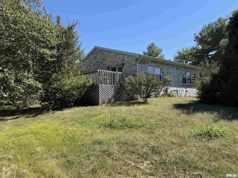 Exterior - 111 Stork St, Anna, IL 62906 photo 4 of 5