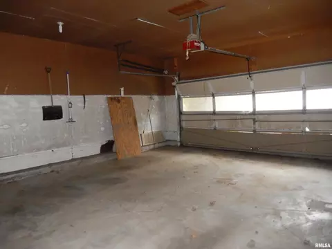 Other - 10 Kimberly Ct, Macomb, IL 61455 photo 11 of 12