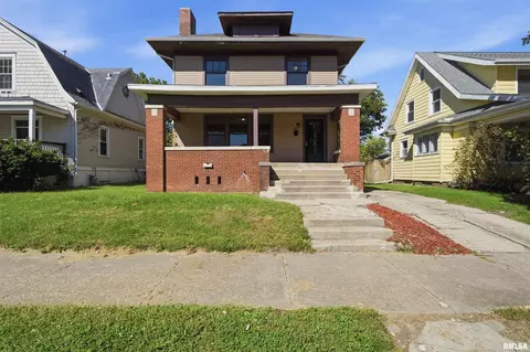 1811 W Ayres Ave, Peoria, IL 61606