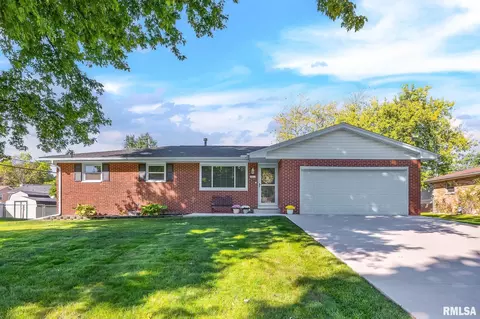 2521 S Daycor Dv, Peoria, IL 61607