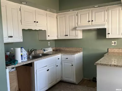Kitchen - 1127 E Chestnut St, Canton, IL 61520 photo 1 of 1