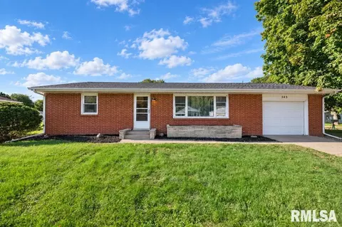 243 Lawnridge Dr, Creve Coeur, IL 61610