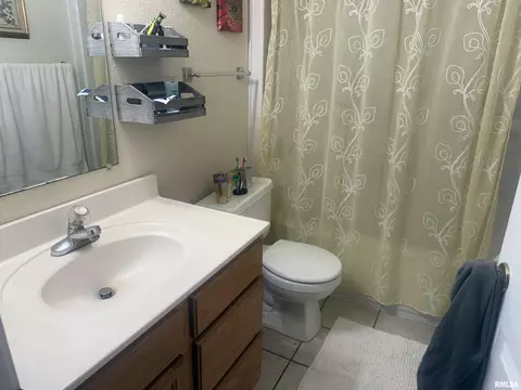 Bath - 719 E Benson St, Herrin, IL 62948 photo 2 of 2