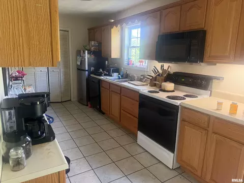 Kitchen - 719 E Benson St, Herrin, IL 62948 photo 1 of 2