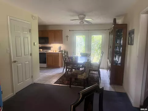 Other - 719 E Benson St, Herrin, IL 62948 photo 3 of 4