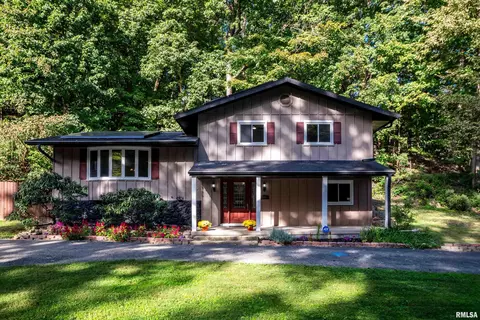 7601 N Derby Rd, Peoria, IL 61615