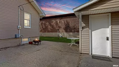 Exterior - 102 N 2nd St, Dunlap, IL 61525 photo 3 of 6