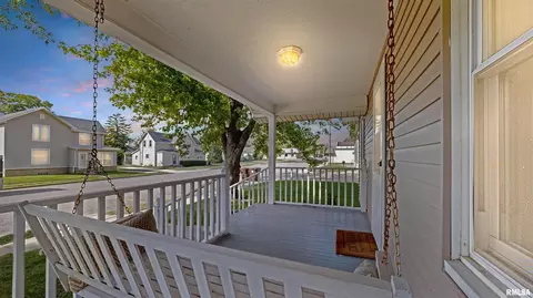 Exterior - 102 N 2nd St, Dunlap, IL 61525 photo 6 of 6