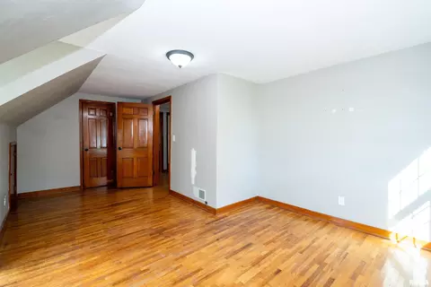 Bedroom - 509 E Mount Vernon St, Metamora, IL 61548 photo 10 of 14