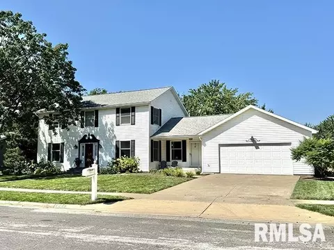12613 N Cedar Bluff Dr, Dunlap, IL 61525