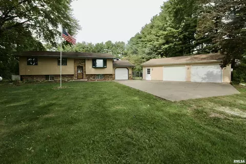 1113 N Conn Rd, Hanna City, IL 61536