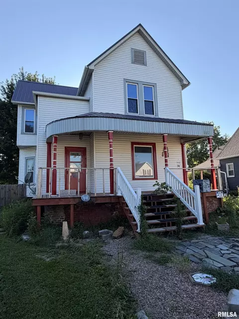 940 S 1st Ave, Canton, IL 61520