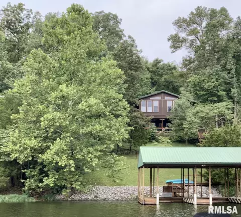 725 Lakeshore Dr S, Goreville, IL 62939
