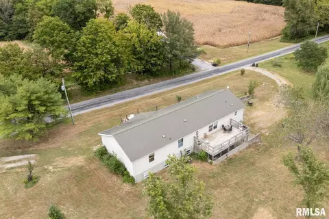 18879 Streetcar Rd, Pittsburg, IL 62974